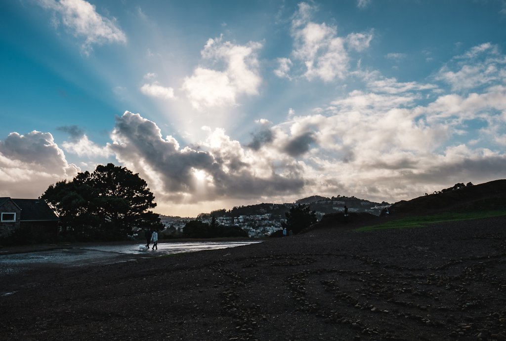 bernal-sunsetdogwalk-2016-xpro2-xf16-vincenttam.jpg